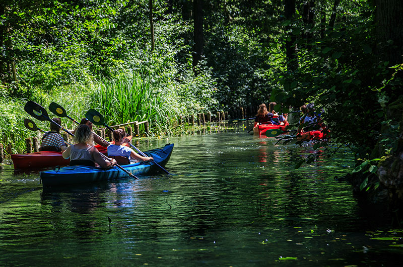 Bootfahren auf dem Kanal